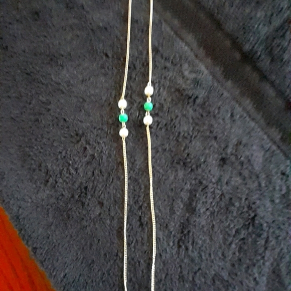 Pretty necklace - Picture 2 of 2